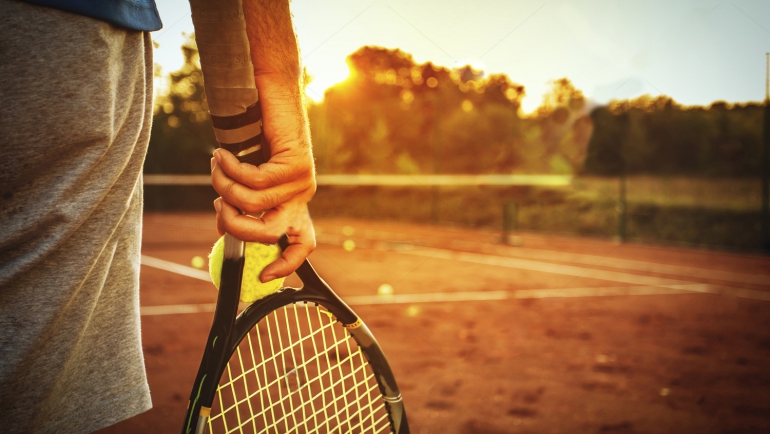 Unterschriftenaktion zum Erhalt der Tennisplätze und des Kindergartens